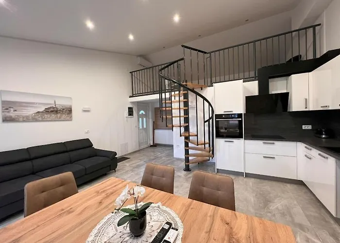 In With Swimming Pool Vakantiehuis Medulin